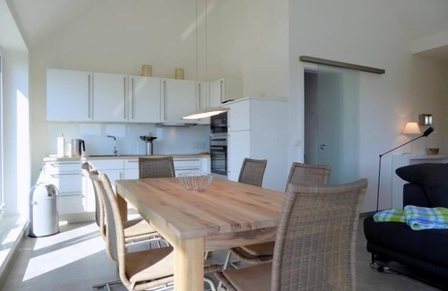 Dangast Apartment | The penthouse "Kiebitz" spoils you with a unique equipment!