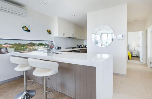 Mornington House | THE PENTHOUSE - MORNINGTON