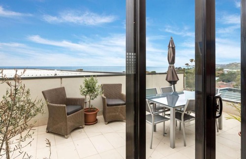 Mornington House | THE PENTHOUSE - MORNINGTON