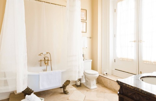 New Albany Bed & Breakfast | The Pepin Mansion Historic B&B