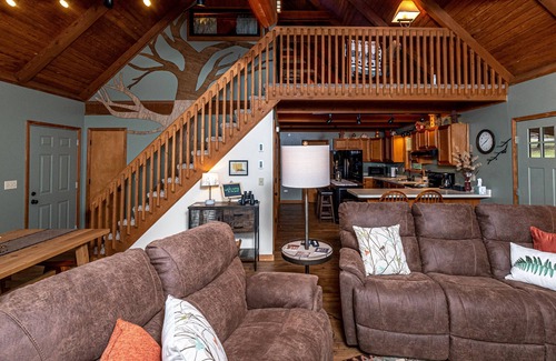 Paradise Point House | The Perch | Pet Friendly, Lake Access, Great Views!