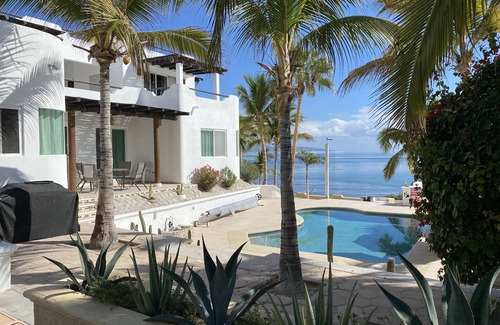 La Ventana House | The Perfect Beachfront Kiteboarding and Windsurfing Property in La Ventana.