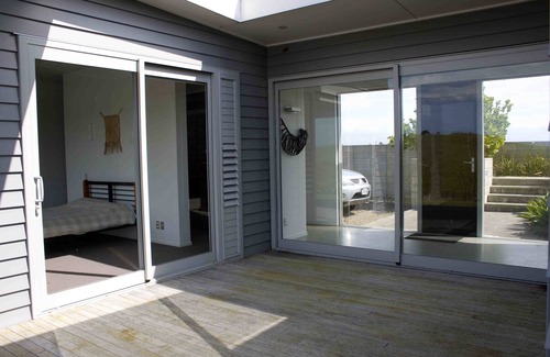 Matapouri Cottage | The Perfect Degree - Sandy Bay Holiday Home