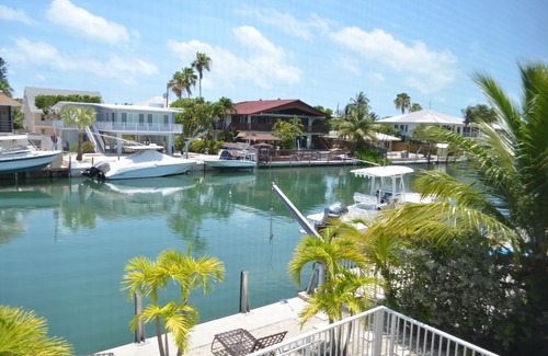 Venetian Shores House | The PERFECT ESCAPE with Private Pool and Dock