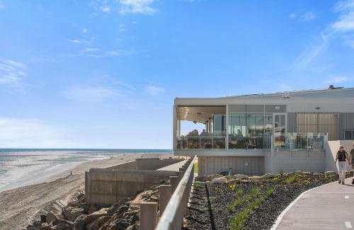West Beach House | The Perfect Note - Beach Living