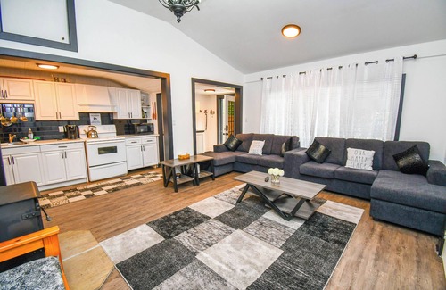 Balm Beach Cottage | The Perfect Tiny Escape in Balm Beach for you and your family!