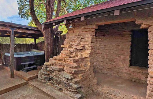 Palisades Bed & Breakfast | The Piñon Cabin at Starlight Canyon Bed & Breakfast