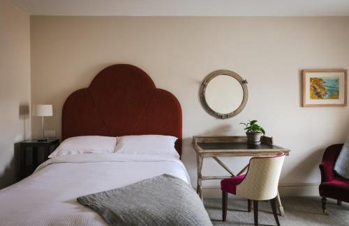 Pilsley Hotel | The Pilsley Inn - Chatsworth