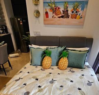 Pudu Apartment | The Pineapple Jr Suite with Gorgeous Pools