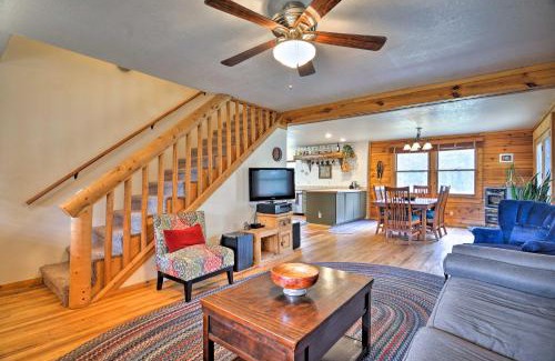 Lyons House | The Pinecone Palace with Hiking Trail Access!