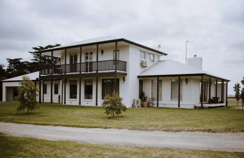 Connewarre House | The Pines Barwon Heads