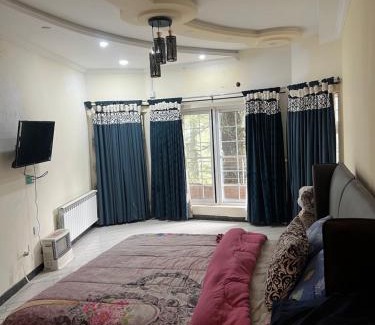 Changla Gali Villa | The Pines Cottage - Secluded & Serene