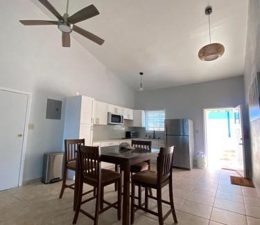 Estate Contant Apartment | The Pink House, Saint Thomas, Ocean View