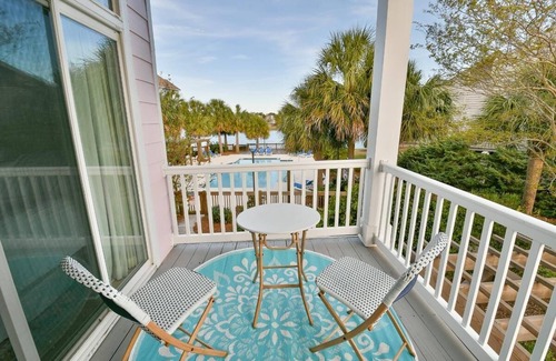 Litchfield by the Sea House | The Pink House: Unwind at Litchfield By the Sea