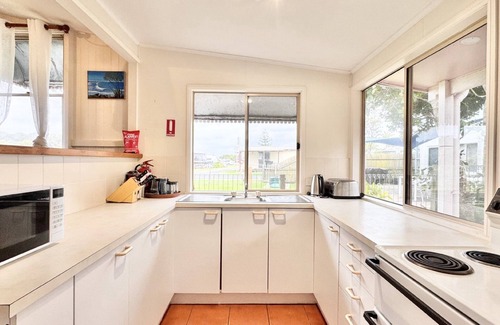 Wooli House | The Pink Place, TOP NOTCH