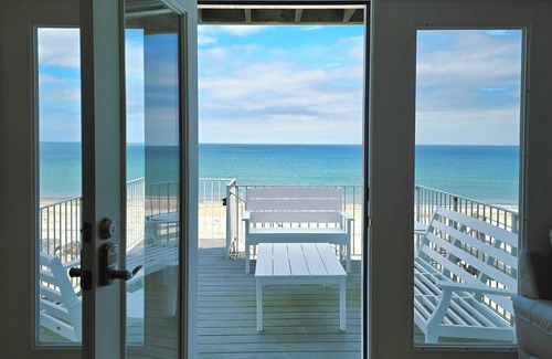 Plymouth House | The Pleasant View | Oceanfront Bliss Awaits