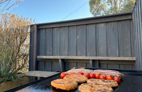 Oatlands House | The Podium Accommodation - Oatlands, Tasmania