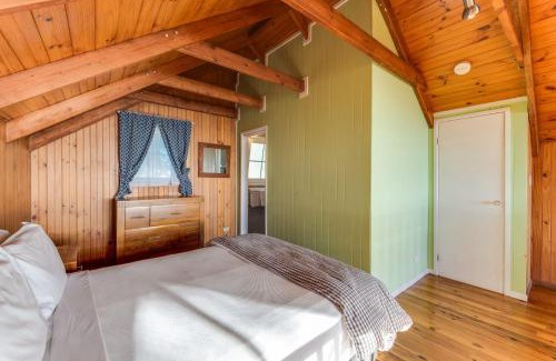 North Tamborine Ski Chalet | The Polish Place