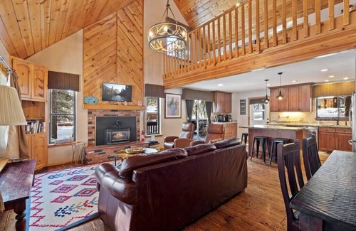 Greer Cabin | The Ponderosa Cabin S