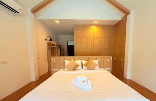 Khanong Phra Hotel | The Poom Cafe & Resort Khao Yai