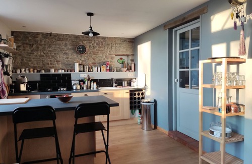 Landelles-et-Coupigny Cottage | The potter entrusts you with his country home