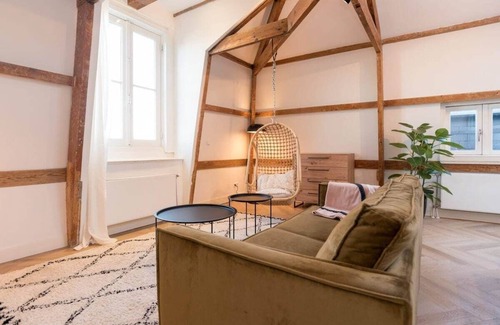 Grachtengordel-West Apartment | The Prinsen - Canal Apartment