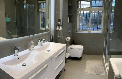 Thornton Apartment | The Privacy Annex Balham F7