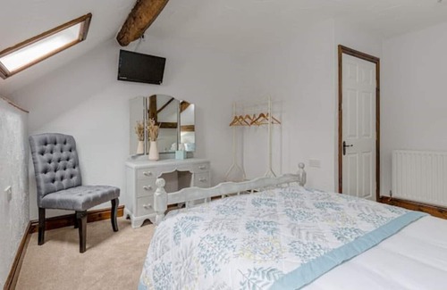 Froghall Cottage | The Pump House - 2 bedroomed barn conversion