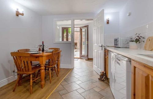 Froghall Cottage | The Pump House - 2 bedroomed barn conversion