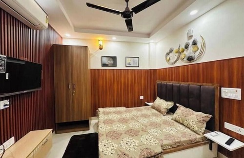 Delhi Cantonment Apartment | The Puzzle by Prahar Homes Apt 9