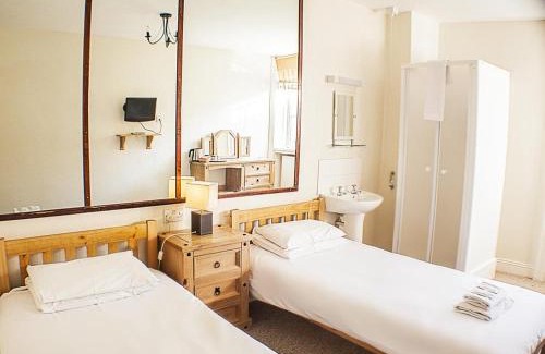 Brighton City Centre Hotel | The Queensbury Hotel