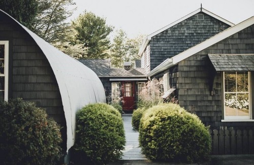 Tiverton House | The Quonset - Large Unique home 1 mile to beach