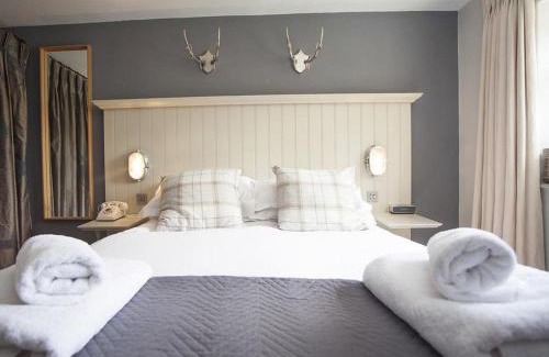 Minchinhampton Hotel | The Ragged Cot