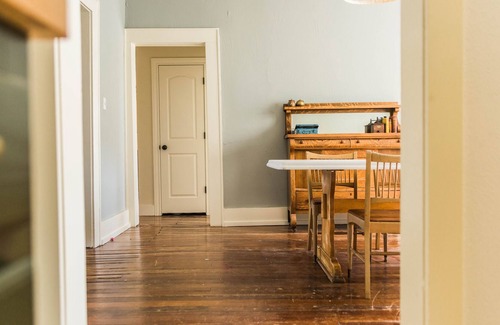 Wichita Falls House | The Rambling Pearl - 1940's Bungalow Getaway