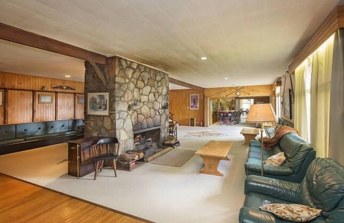 Berridale Cabin | The Range Lodge, Top of Barney's Mountain Range