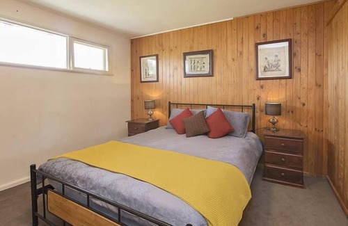 Berridale Cabin | The Range Lodge, Top of Barney's Mountain Range