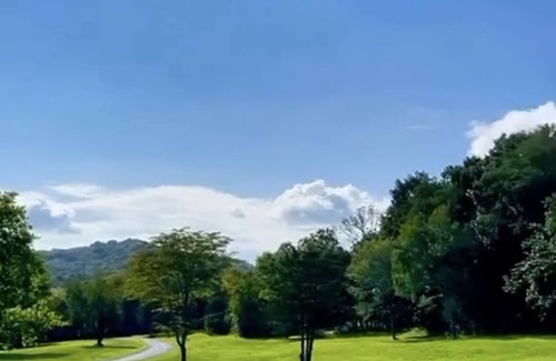 Wilson County House | THE RED DOOR AT MAY RIDGE - situated on 147 acres