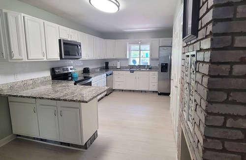Richland Hills House | The Red Hen: Staycation! Swimming, Man Cave, Atari