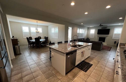 Redlands House | The Redlands Oasis