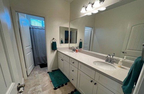 Redlands House | The Redlands Oasis