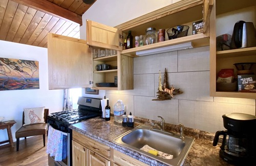 Lodge Hill House | The Redwood Hearts Cottage in Cambria