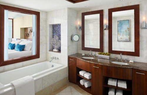 Paradise Island Resort | The Reef at Atlantis