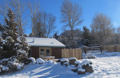Wapiti Cabin | The Remington - Yellowstone and Cody Cabin with spectacular views.
