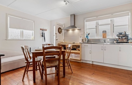 Mount Maunganui Cottage | The Remodelling Room - Mount Maunganui Cottage