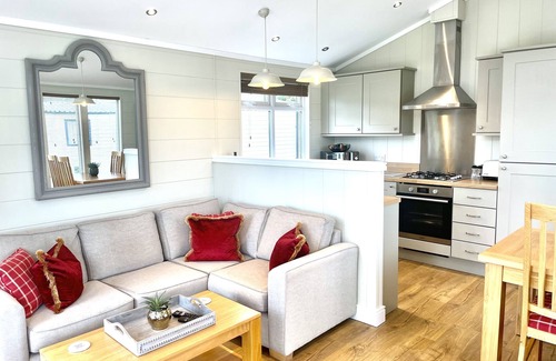 Cirencester Cabin | “The Retreat”