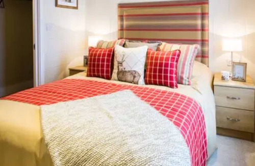 Cirencester Cabin | “The Retreat”