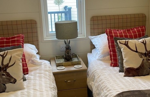 Cirencester Cabin | “The Retreat”