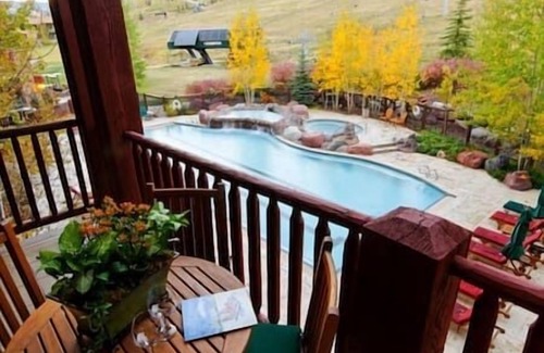 Aspen Resort | The Ritz Carlton Aspen-2 Bedroom Suite Ski-in!
