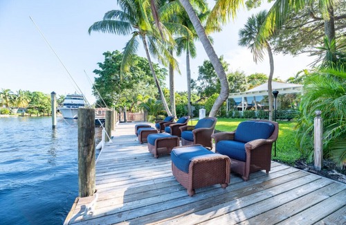 Riverside Park House | The Riverside Retreat #1