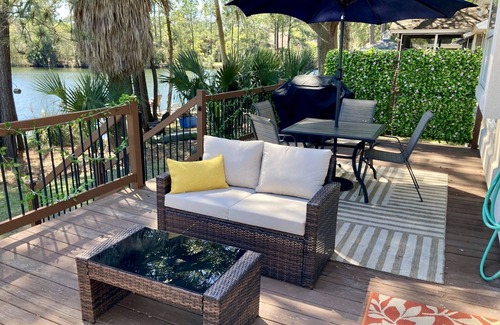 Savannah House | The Robin House, Newly Furnished Lake Retreat Near Tybee Island & Savannah